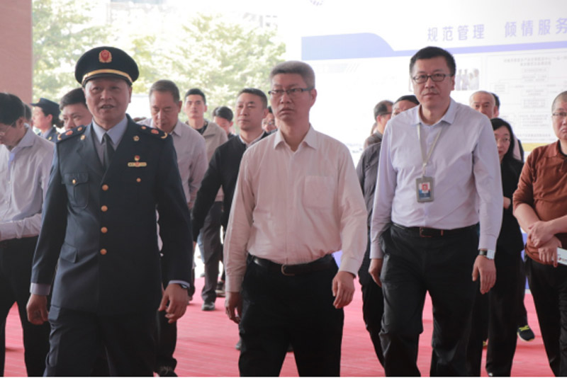 聚精会神抓规范 “一码当先”系民生1049.jpg