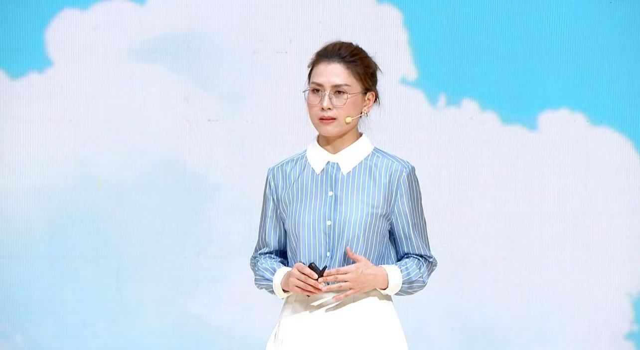四款萌系车型齐亮相，爱玛×黄油小熊发布会解锁“可爱”的N种可能