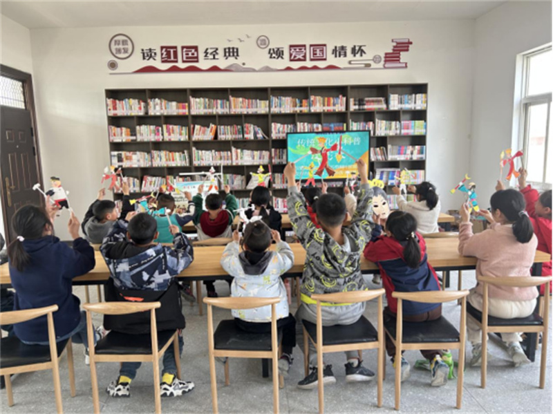 泗洪上塘镇：用活农家书屋小阵地 打造乡村阅读“书”适圈710.jpg
