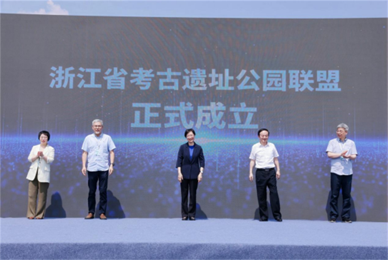 27家遗址公园结盟150.jpg