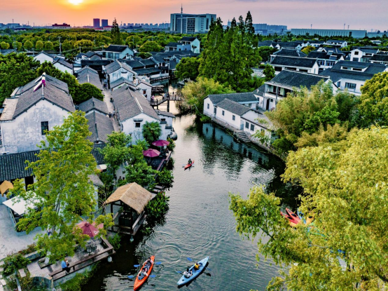 江苏昆山千灯镇：春满千灯 运动逐风1072.png