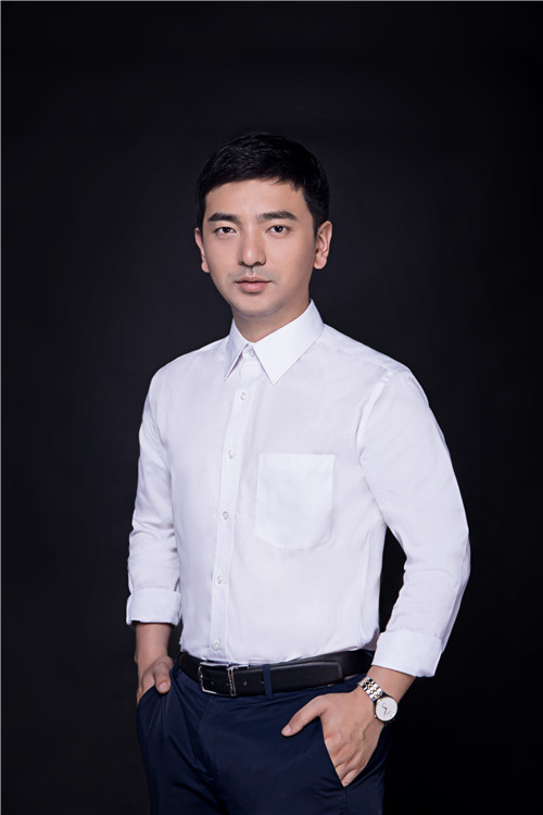 王强简介 1594606946115911.jpg