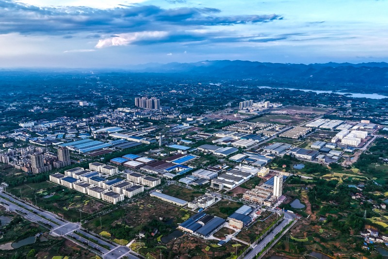 鸟瞰园区（刘波摄）.jpg