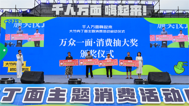 吴华 (4).jpg