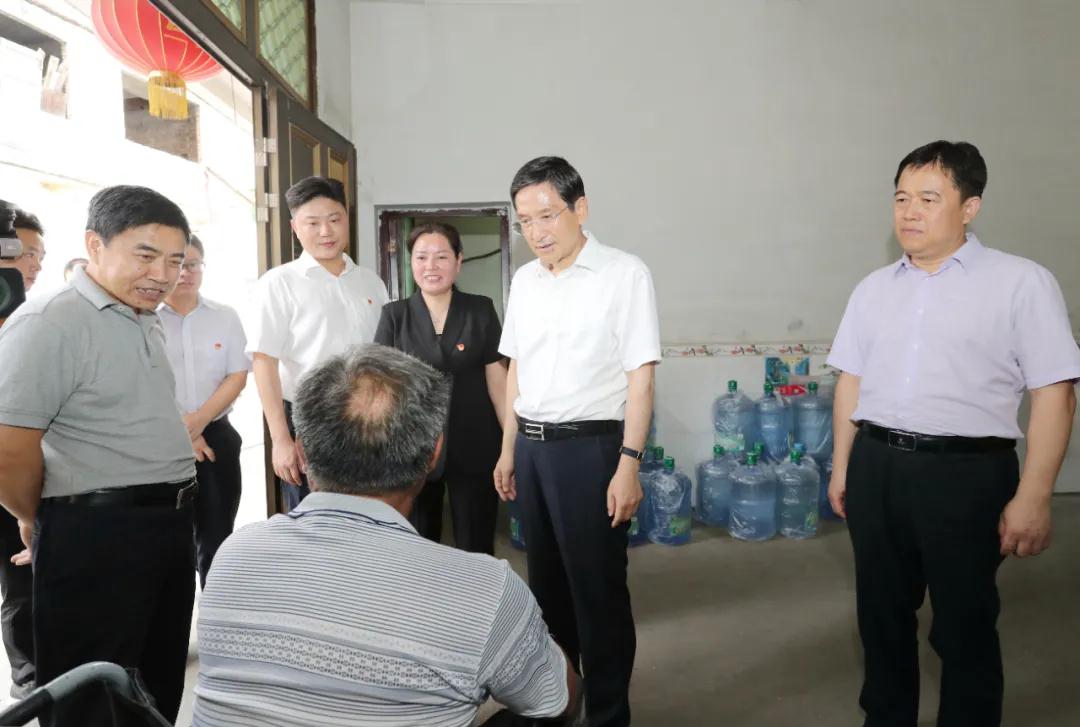 江西上饶:陈小平在广信区调研