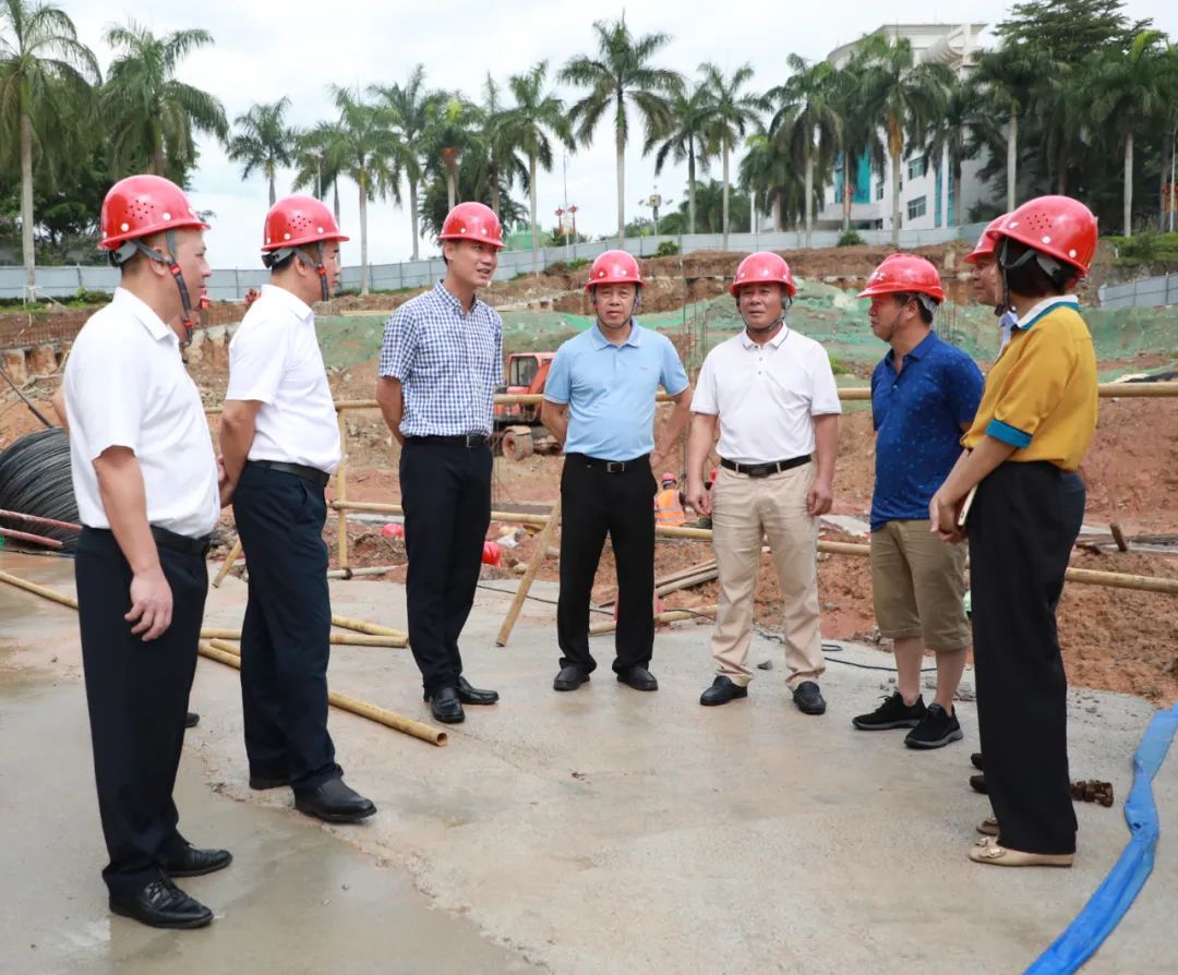 1686589155210922.jpg 白沙书记2.jpg