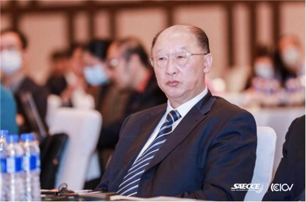 蘑菇车联邓志伟:车路云一体化保障自动驾驶预期功能安全