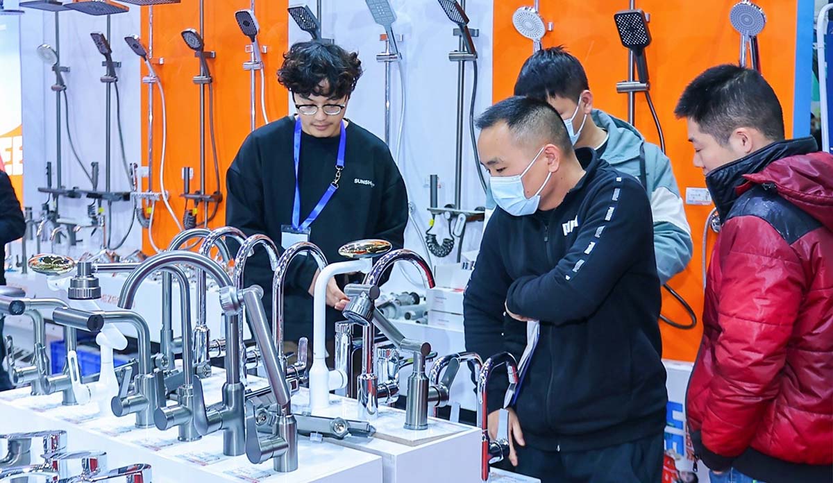 第二届世界科技卫浴招商博览会暨科技卫浴供应链对接大会开幕3.jpg
