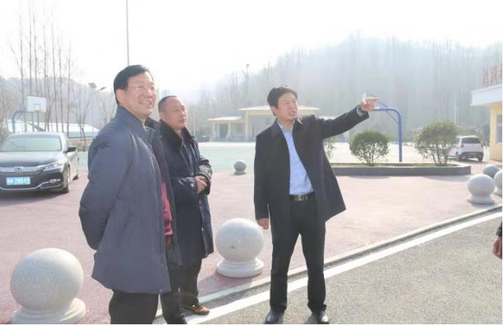 河南省南召县委书记刘永国暗访调研脱贫攻坚