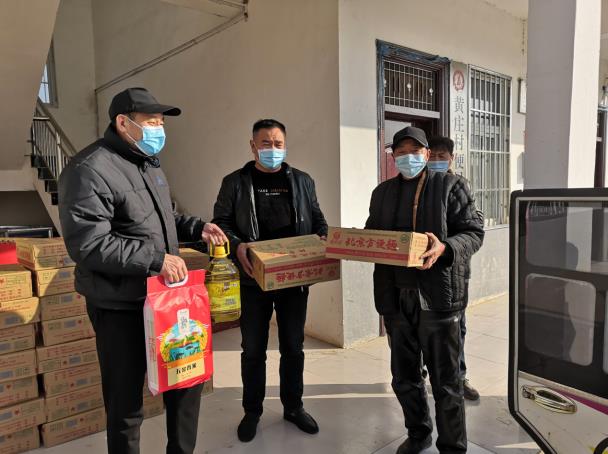 河南省驻马店市遂平县二高到玉山镇黄庄村进行走访慰问