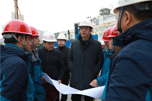 12月20日：中铁交投总经理谭世俊到南昌地铁4号线调研4.JPG