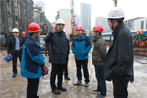 12月20日：中铁交投总经理谭世俊到南昌地铁4号线调研5.JPG