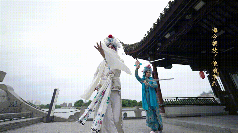 1729561561191190.jpg 致敬大师235.jpg