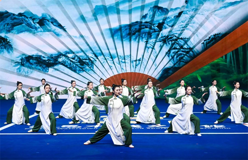 1731297393990180.jpg 太极风华耀暨阳 全国太极拳公开赛在江阴开幕477.jpg