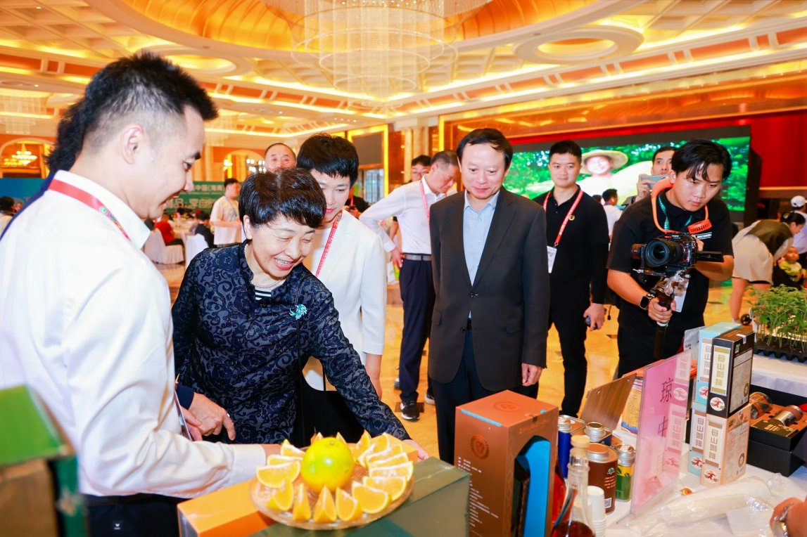 1733555399549969.jpg 4极速看图.jpg