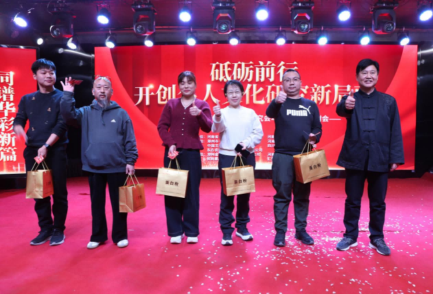 1737513125117669.png 图片 11.png