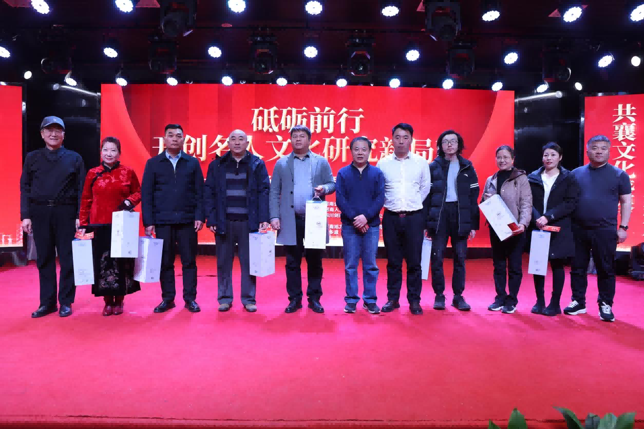 1737513131594374.png 图片 12.png