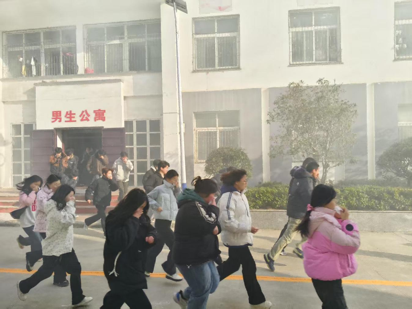 1740450598665723.png 图片 1.png
