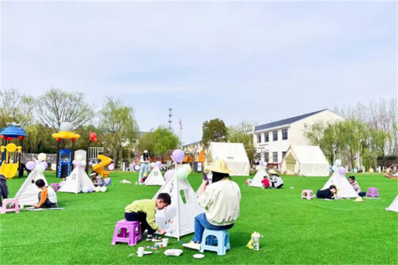 1747123184750147.jpg 常熟市常福街道:BOOK期而遇!多元场景解锁“阅读+”621.jpg