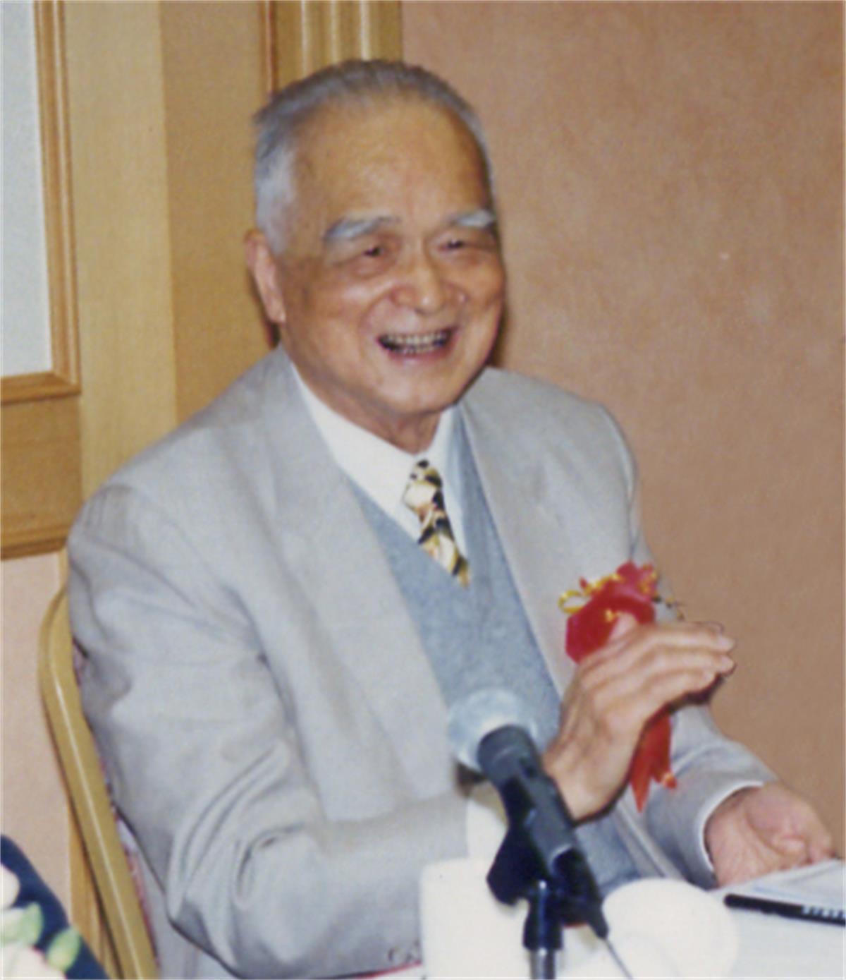 1750900428307026.jpg 3.梁灵光.jpg