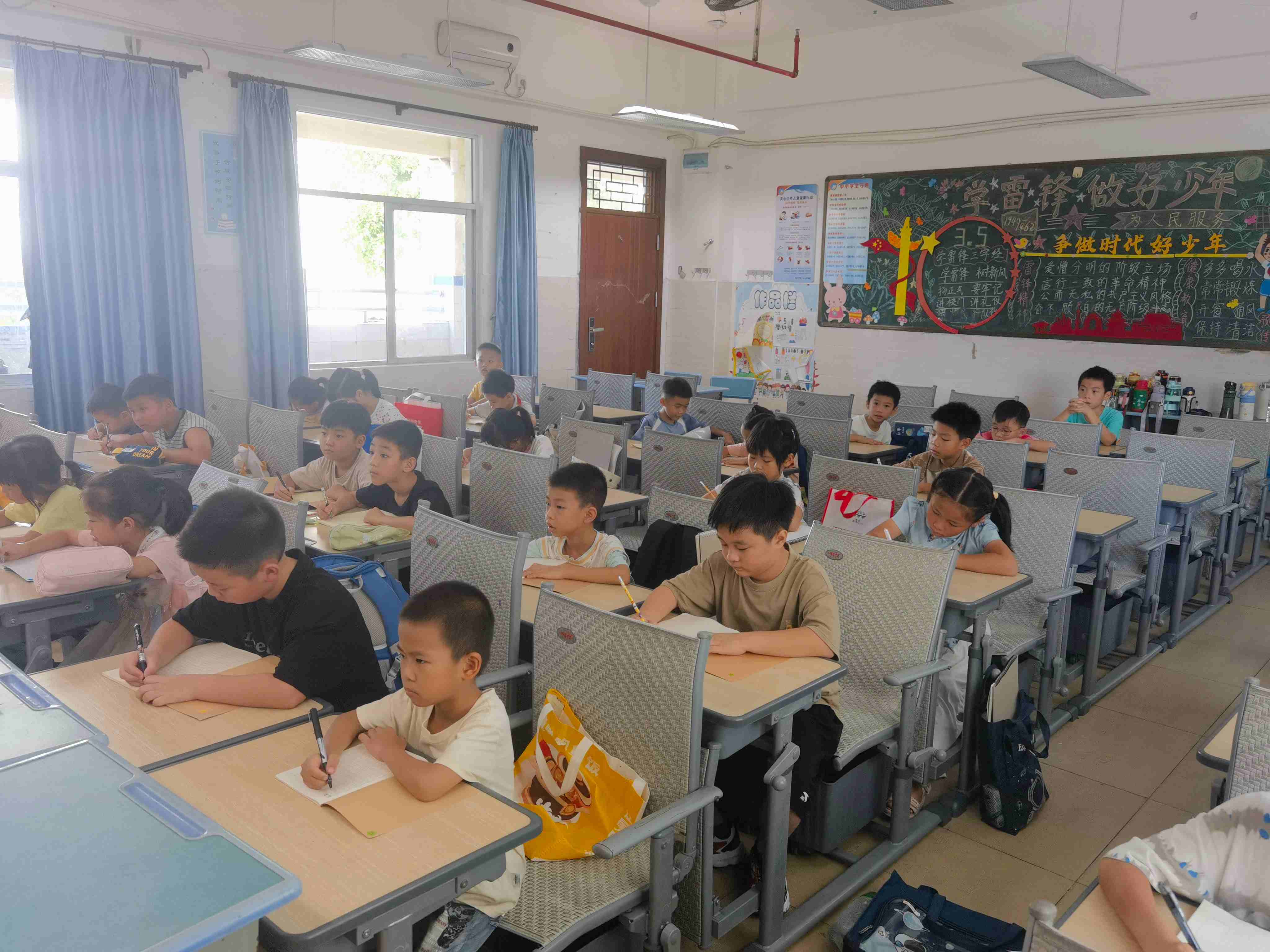 1755561542567477.jpg 绘本阅读.jpg