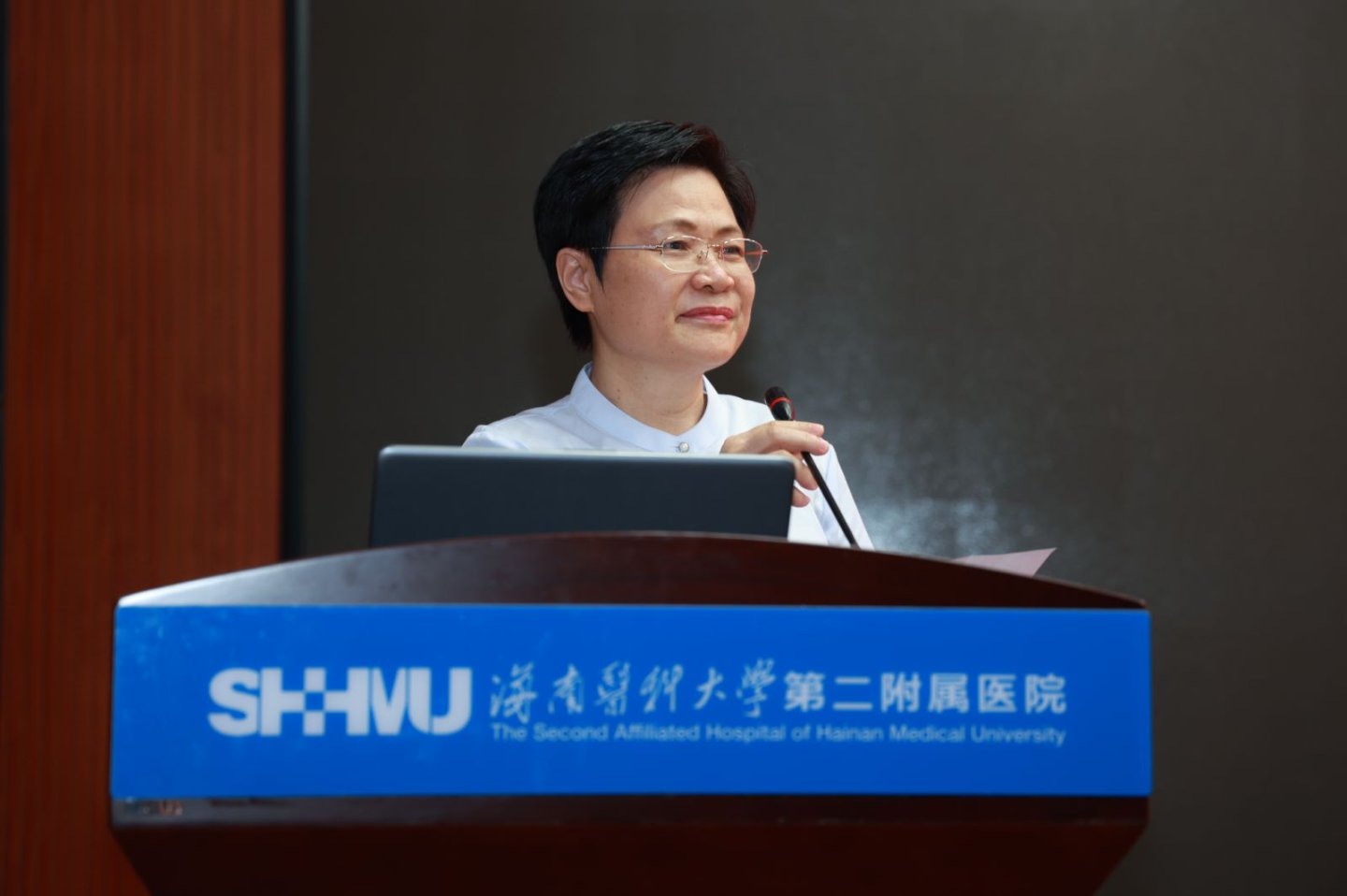 1756047578391514.png 陈向红.png
