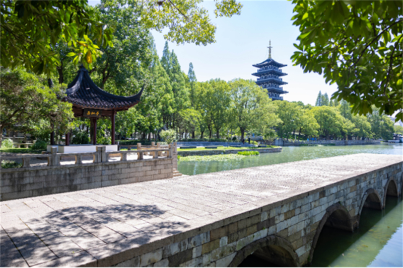 1757657337710694.jpg 江南文脉 吴江寻踪:综艺《江南・十二场欢聚》正式开播479.jpg