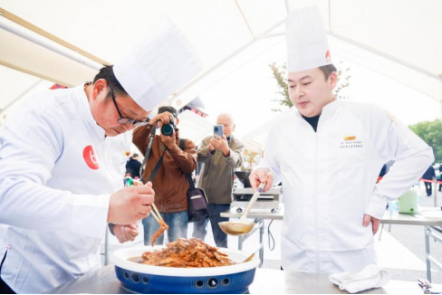 1762914268109763.png 烟火气碰撞山水韵 常熟首届美食嘉年华让城市流量变消费增量413.png