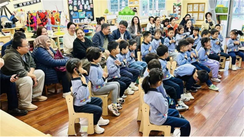 1763090016760590.jpg 国际儿童读物联盟主席团到访东方娃娃 共促儿童阅读国际交流1567.jpg