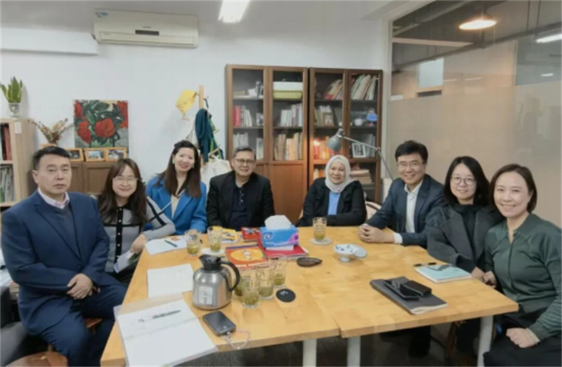 1763089970757352.jpg 国际儿童读物联盟主席团到访东方娃娃 共促儿童阅读国际交流528.jpg