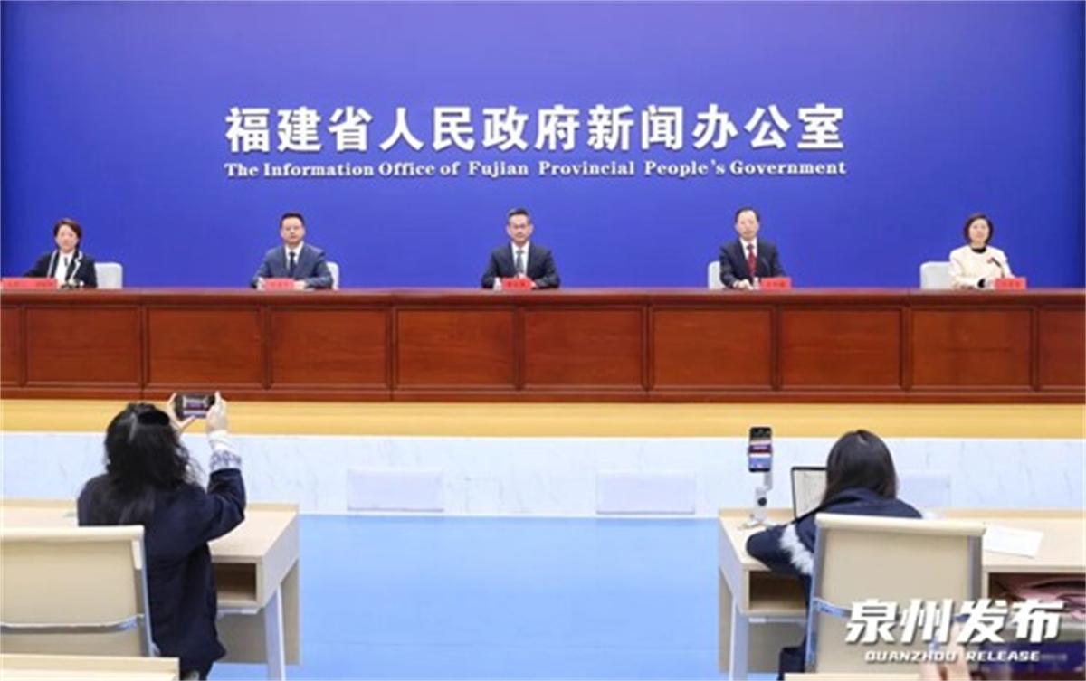 1764729818617967.jpg 图片2.jpg