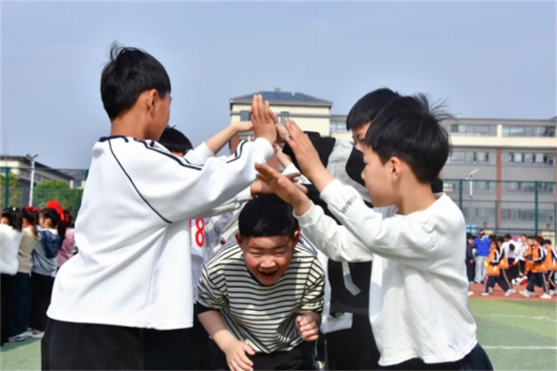 江苏睢宁：游戏点亮童年 科技赋能运动313.jpg