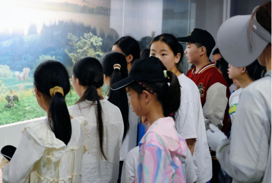 洪泽湖湿地开展生物多样性日主题宣传活动365.jpg