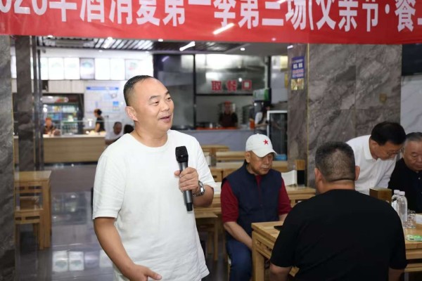 1782094523311375.jpg 致敬1.jpg