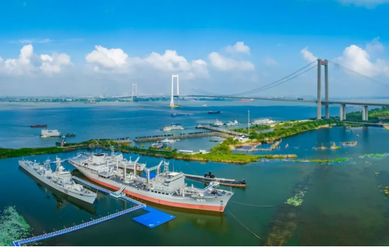 1782805282664832.png 三十而立的泰州,未来五年如何开局?803.png