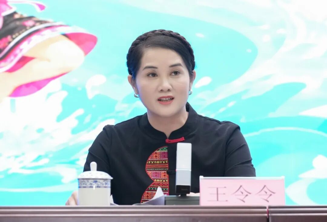 王令令.jpg