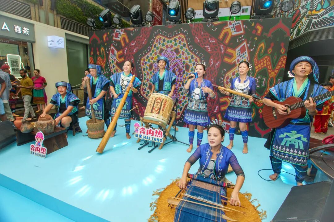 1788219296633507.jpg 香港2.jpg