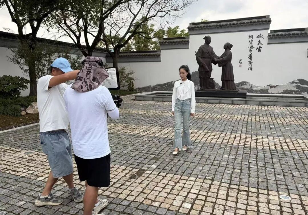 配图1