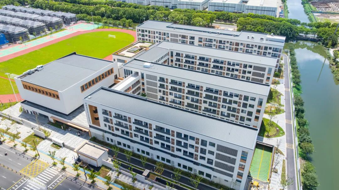 (南京师范大学千灯炎武实验中学航拍 陆淳摄) 配图3