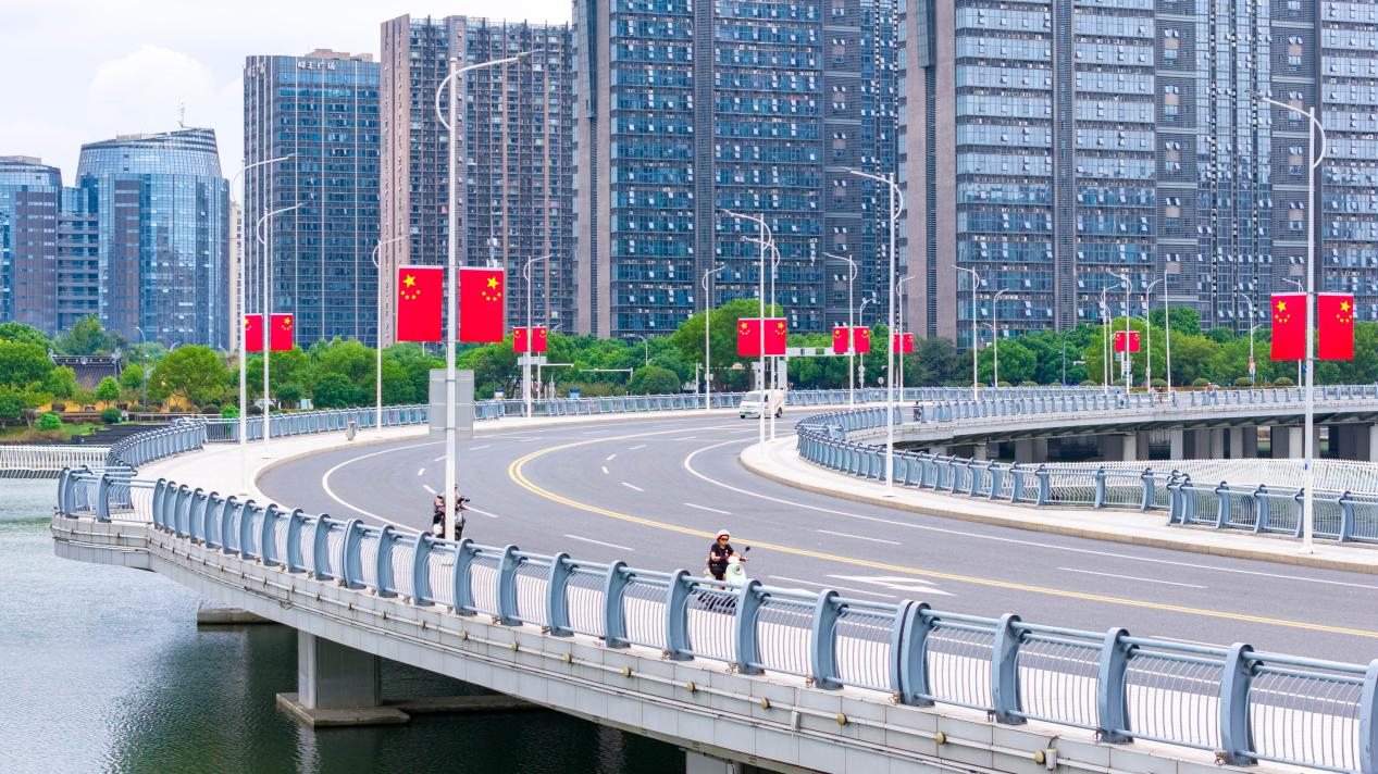 配图1
