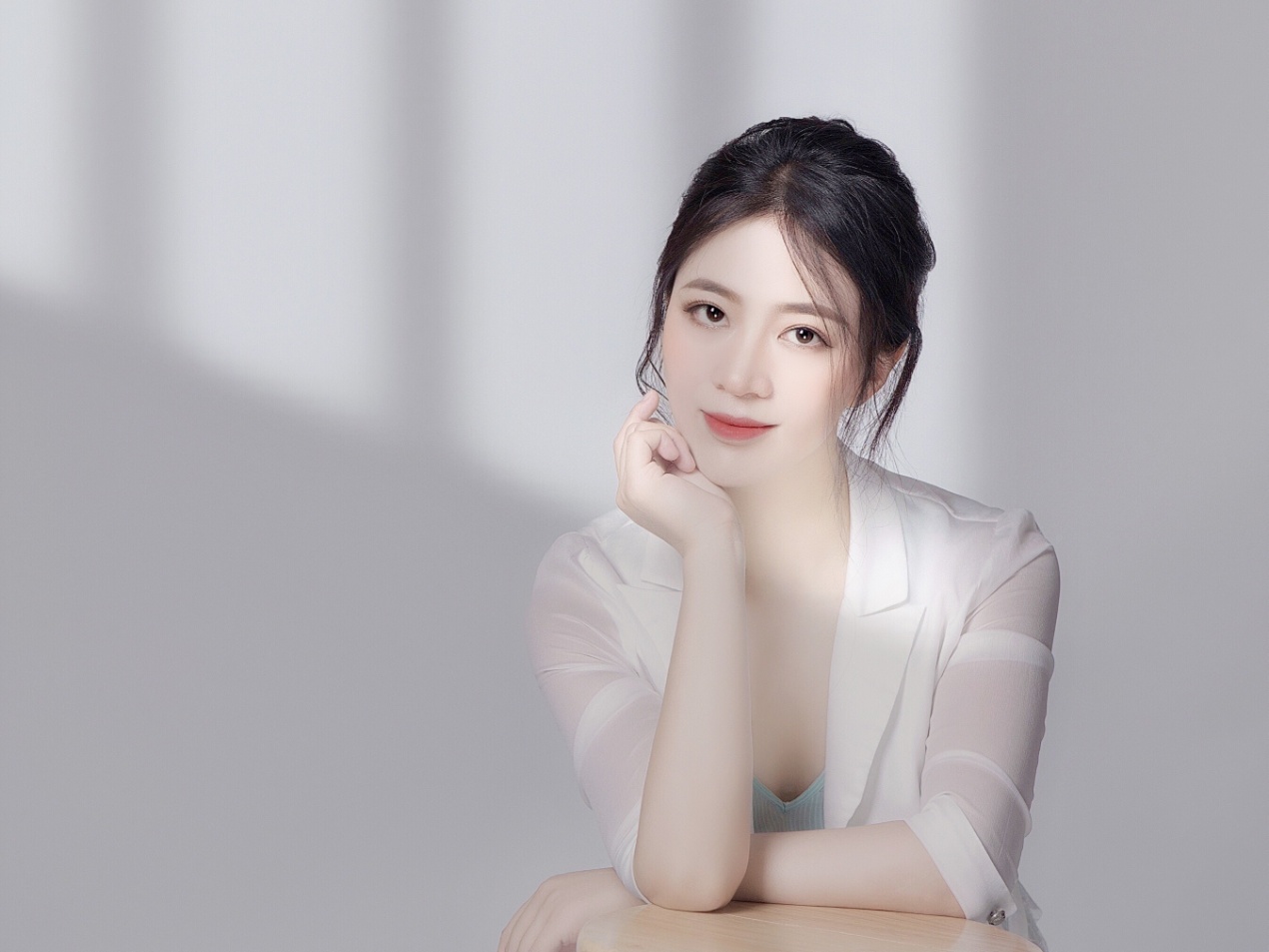 演员七七:来自北京电影学院的双商女孩