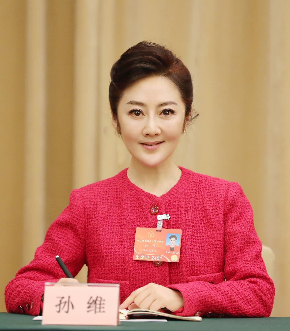 全国人大代表孙维推动银发经济发展不应局限于养老服务行业