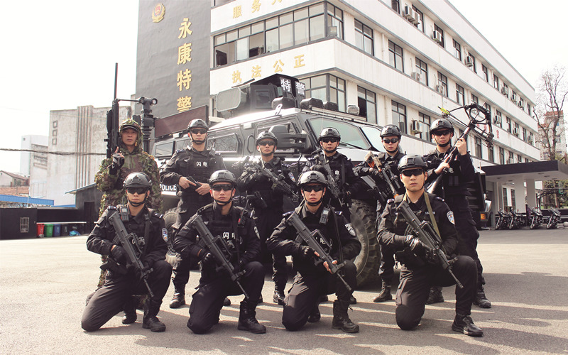 浙江特警故事游走在刀刃与锁芯中的郑晓飞