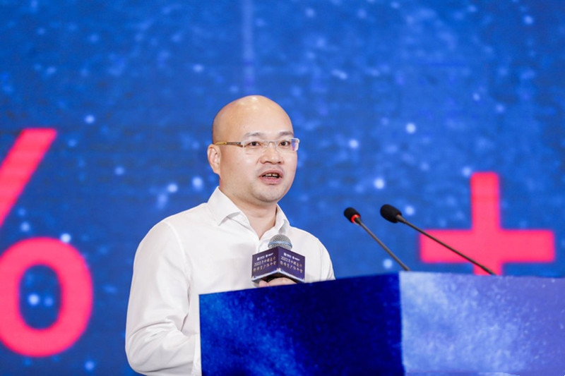 网>消费浙江>浙商经济>阿里巴巴集团副总裁,阿里资产总经理卢维兴介绍