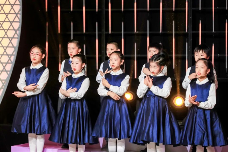 花开有声江苏省第三届听障儿童演讲比赛在南京举行