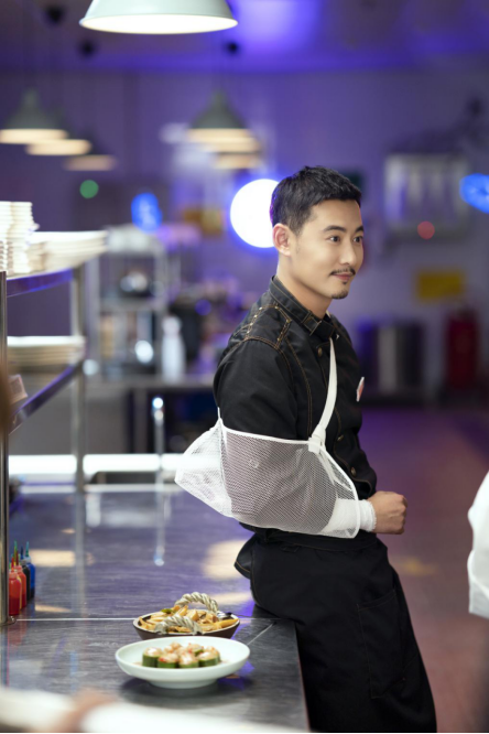 kk魏巍《走进你的记忆》 酷帅主厨事业恋爱两不误