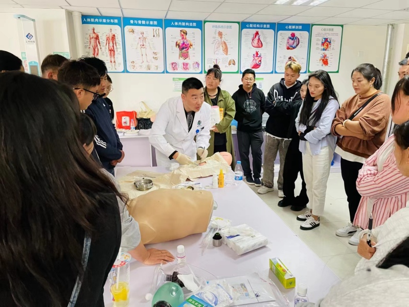 四川省甘孜州乡城县借力组团式帮扶探索帮扶人才区域共享赋能基础医疗