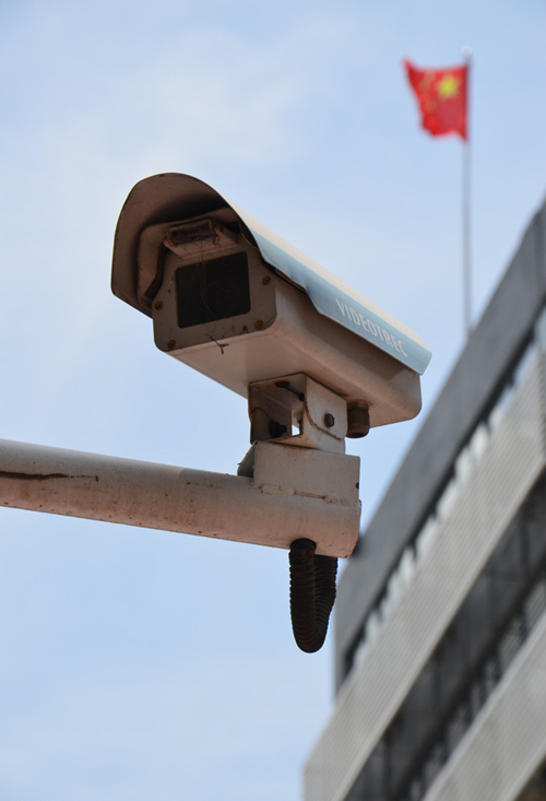 碧江交通监控设备上岗一个月城区交通秩序明显改善