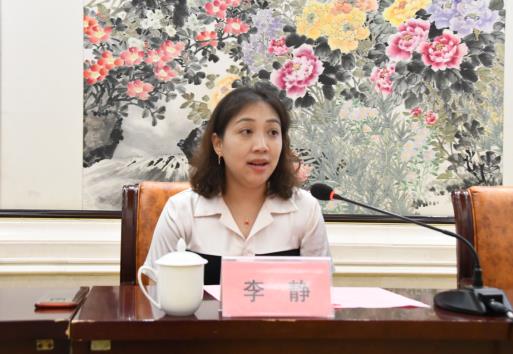 集团办公室主任,碧桂园精准扶贫乡村振兴办公室主任李静代表碧桂园