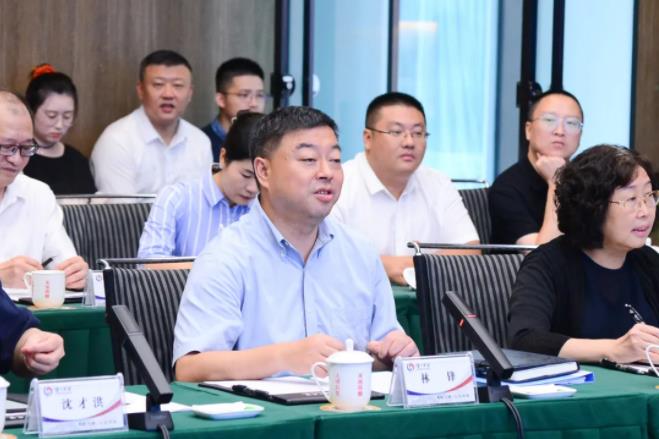 泸州市委副书记,市长余先河率队调研泸州老窖,将全力支持泸州老窖高